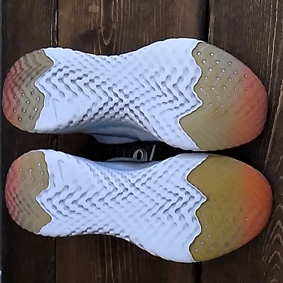 Nike epic react flyknit 2 aluminum blue/silver/pink - Picture 2 of 10